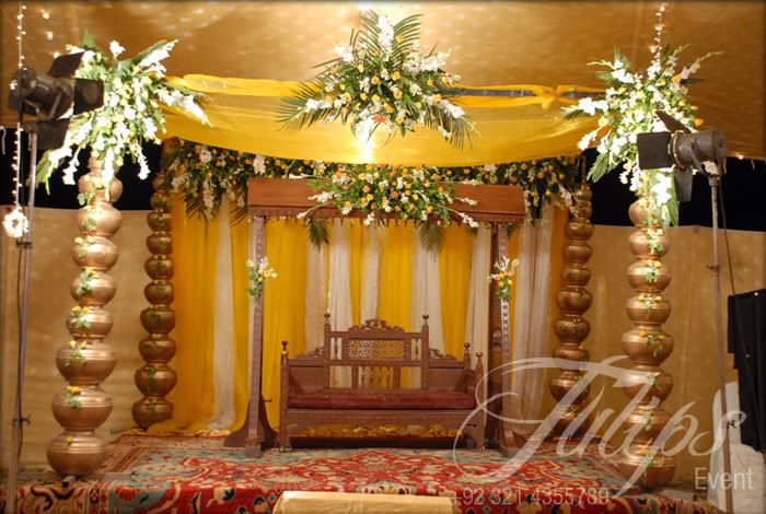wedding stage decoration with flowers