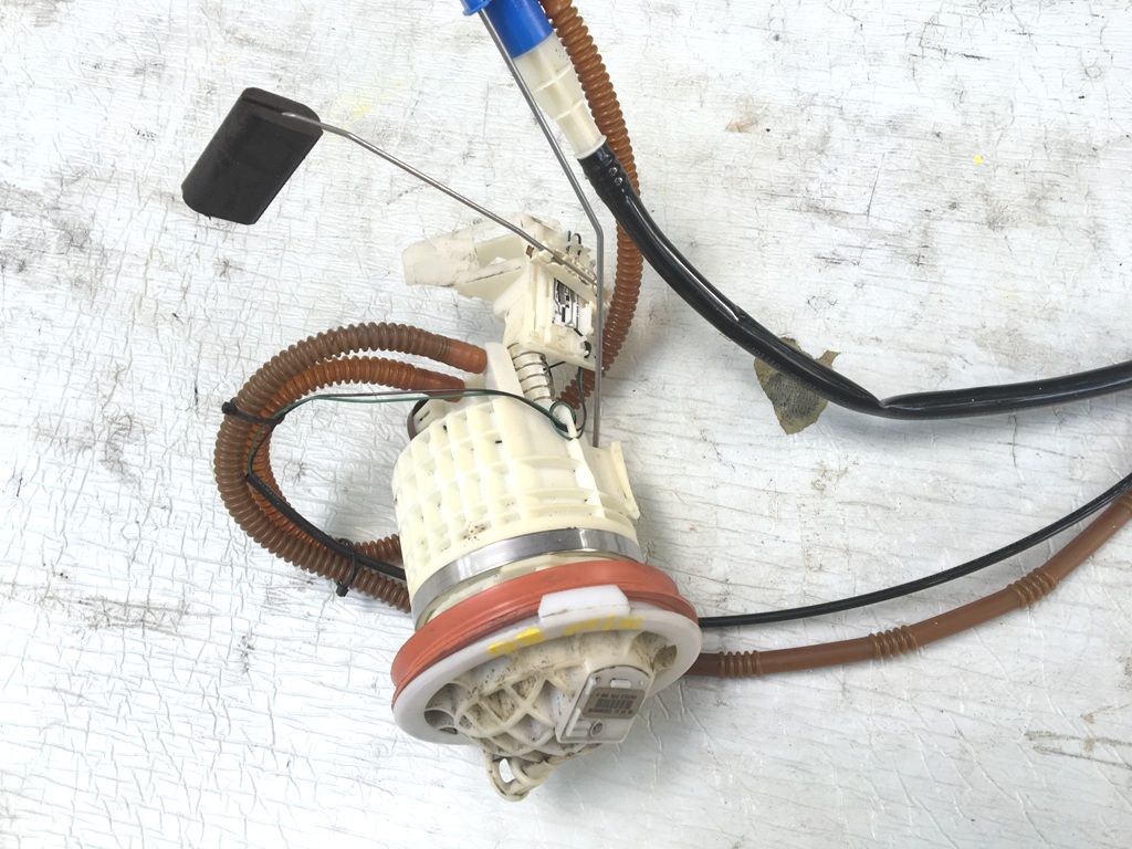 20072010 Mini Cooper Base R56 Gas Fuel Tank Pump Sender Unit OEM 0710