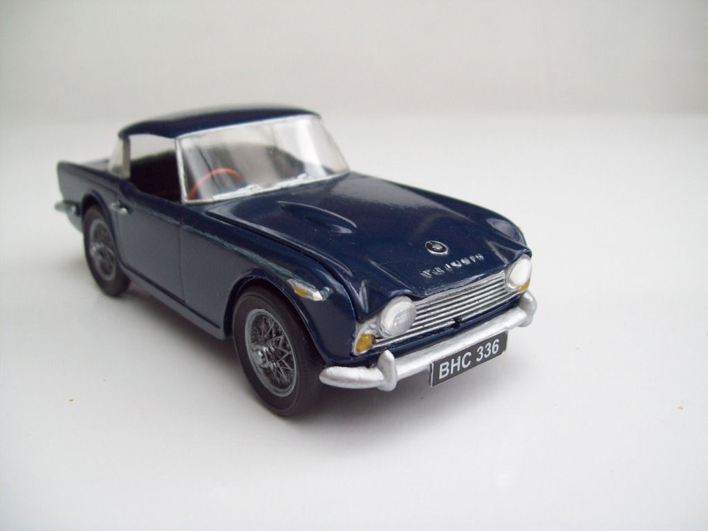 Nothing special - Airfix 1/32 Triumph TR4a - Ready For