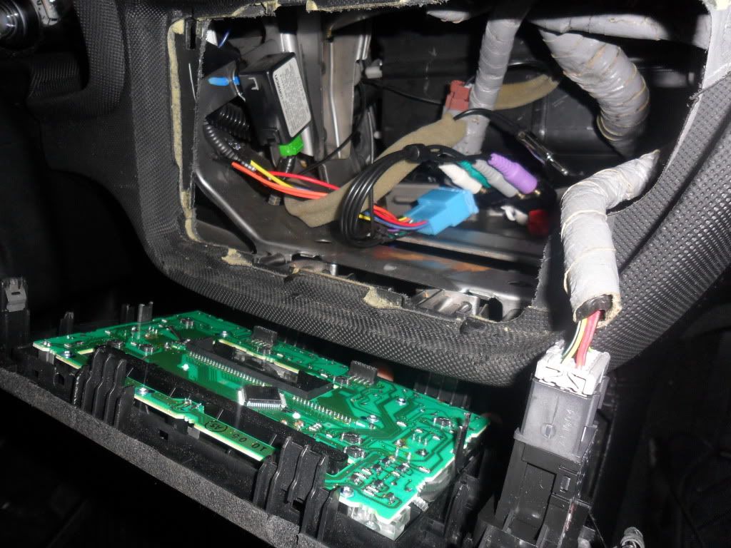 DIY: Two ways to wire in an AUX without soldering on Factory Bose