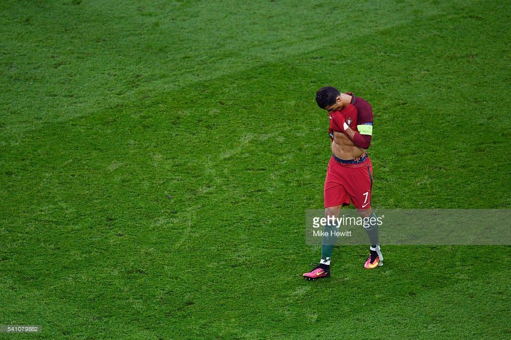  photo Cristiano Ronaldo of Portugal looks dejected during the UEFA EURO 2016 Group F match between Portugal and Austria at Parc des Princes.jpg