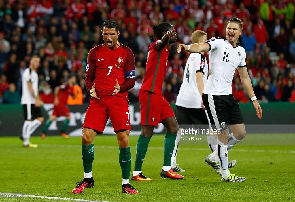  photo Cristiano Ronaldo of Portugal reacts after he has a goal disallowed during the UEFA EURO 2016 Group F match between Portugal and Austria at Parc des Princes.jpg