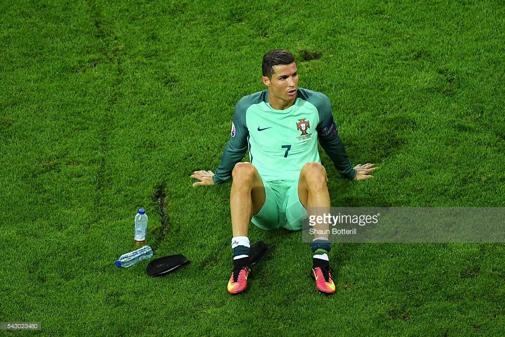 photo Cristiano Ronaldo of Portugal rests before the extra time during the UEFA EURO 2016 round of 16 match between Croatia and Portugal.jpg
