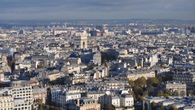 Paris, la ciudad perfecta !!! - Blogs de Francia - 2do dia. Torre Eiffel-Arco del Triunfo-Les Ivalides y mas... (9)