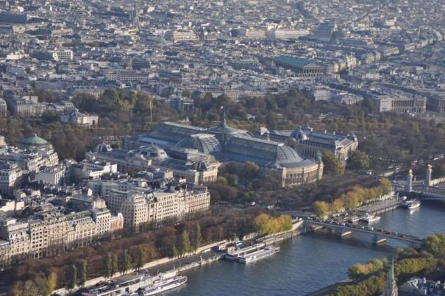 Paris, la ciudad perfecta !!! - Blogs de Francia - 2do dia. Torre Eiffel-Arco del Triunfo-Les Ivalides y mas... (12)