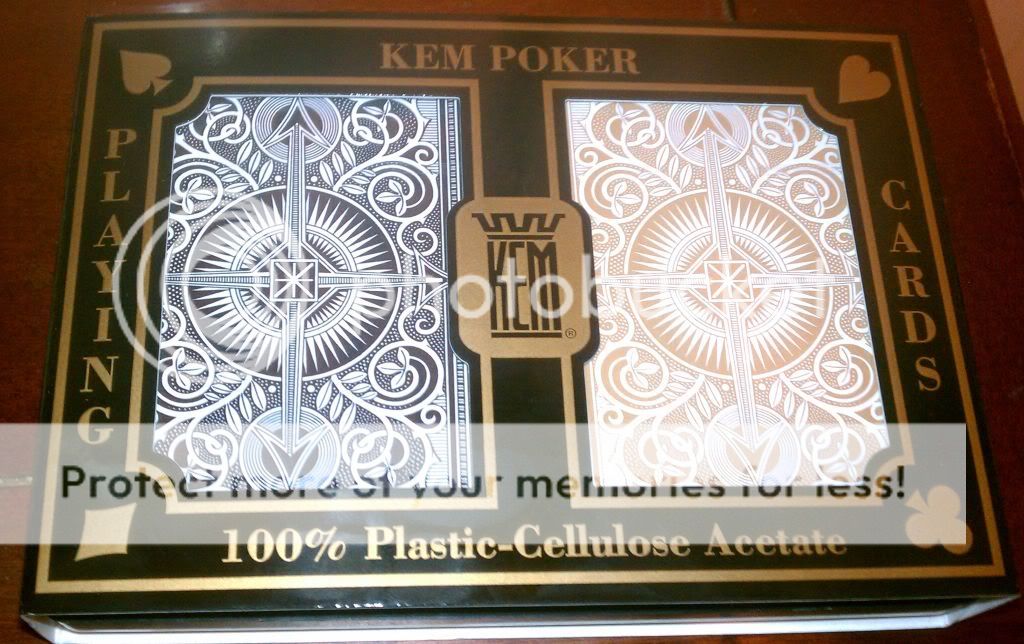 KEM ARROW BLACK/GOLD POKER SIZE PLAYING CARDS 100% PLASTIC STANDARD